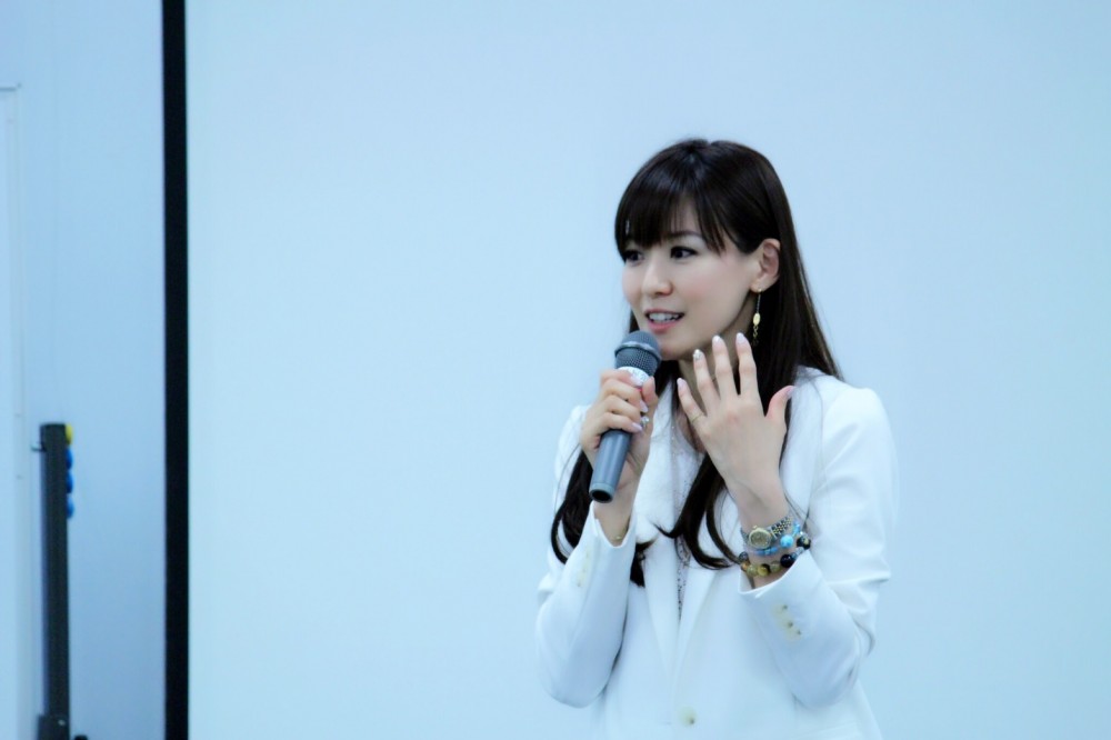 由希